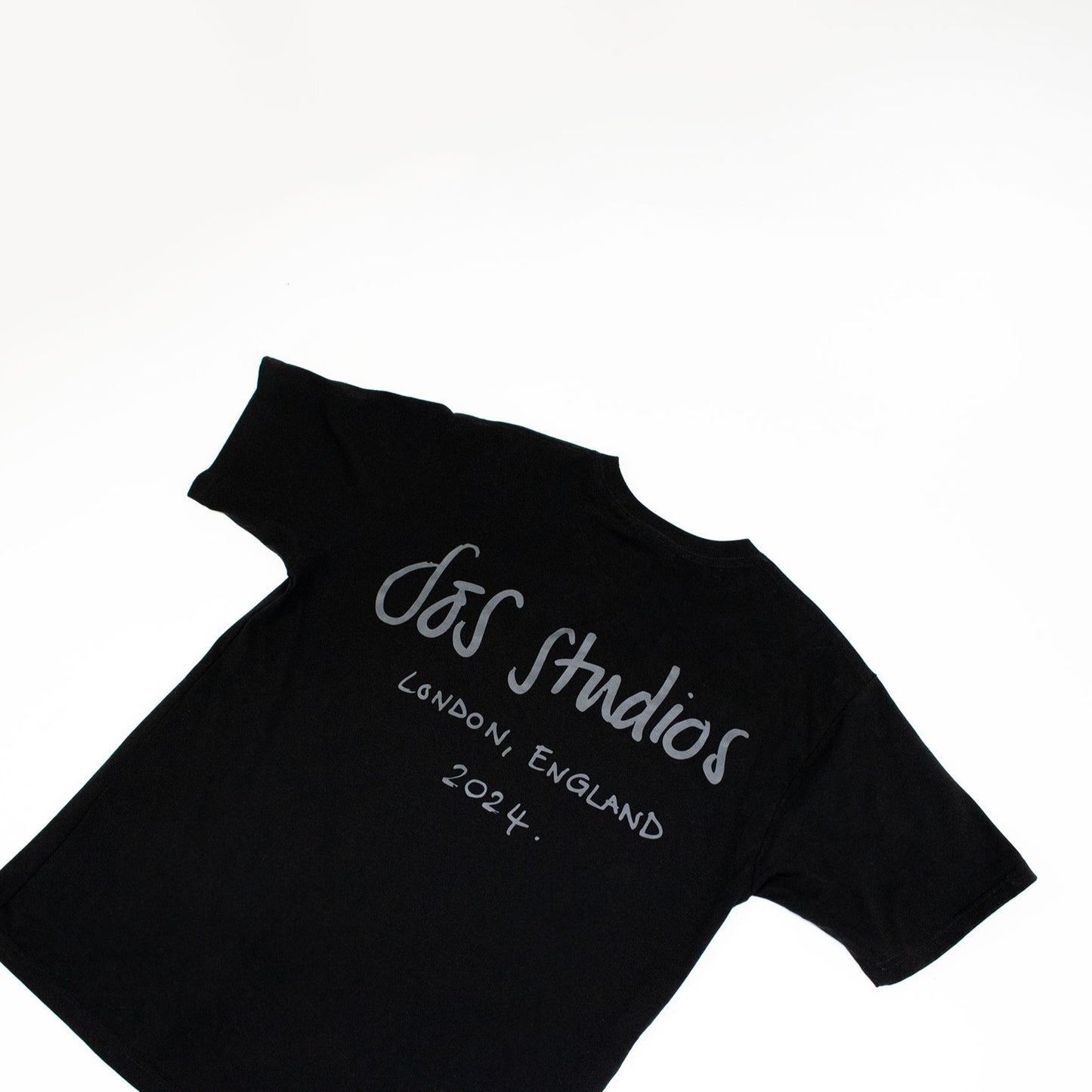 Black oversized t-shirt – 240gsm cotton with grey graphic print