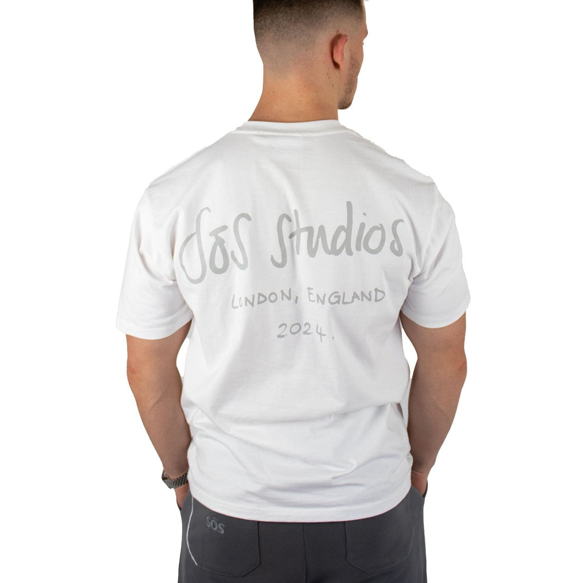 Black oversized t-shirt – 240gsm cotton with grey graphic print