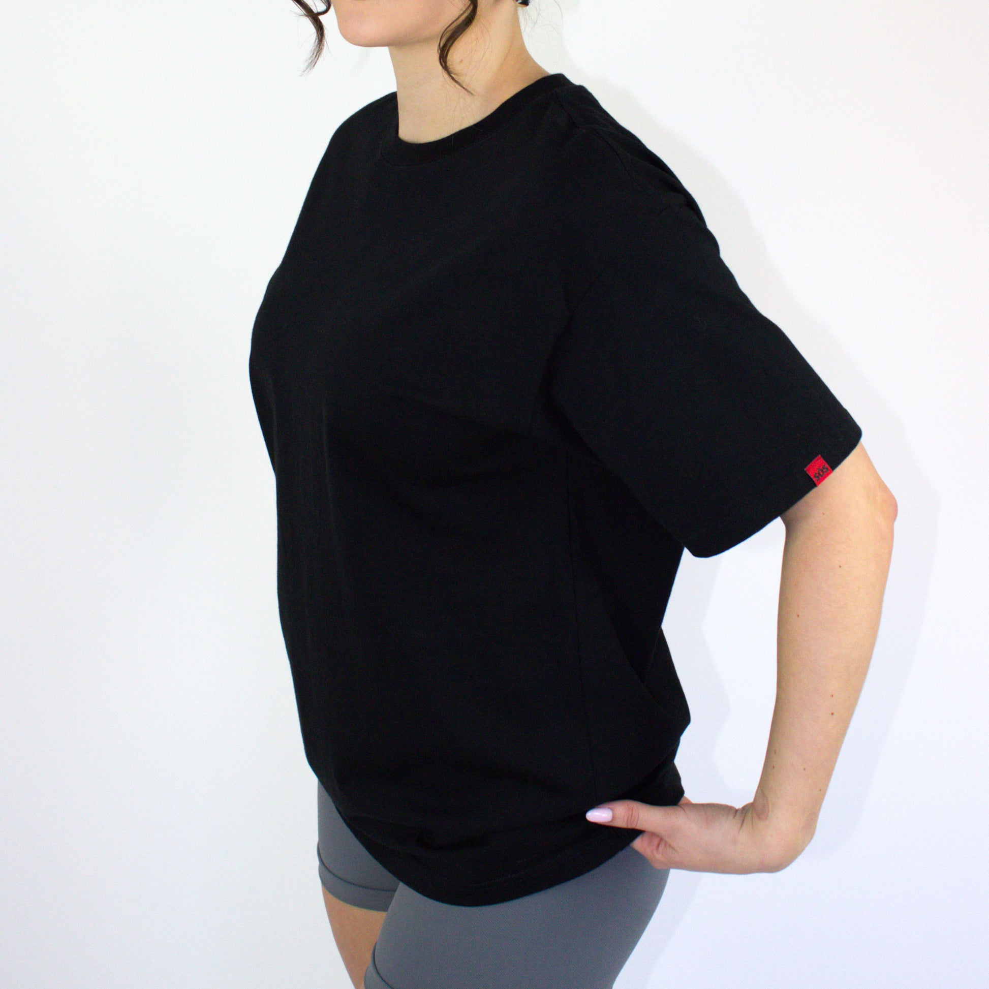 Black oversized t-shirt – 240gsm cotton with grey graphic print