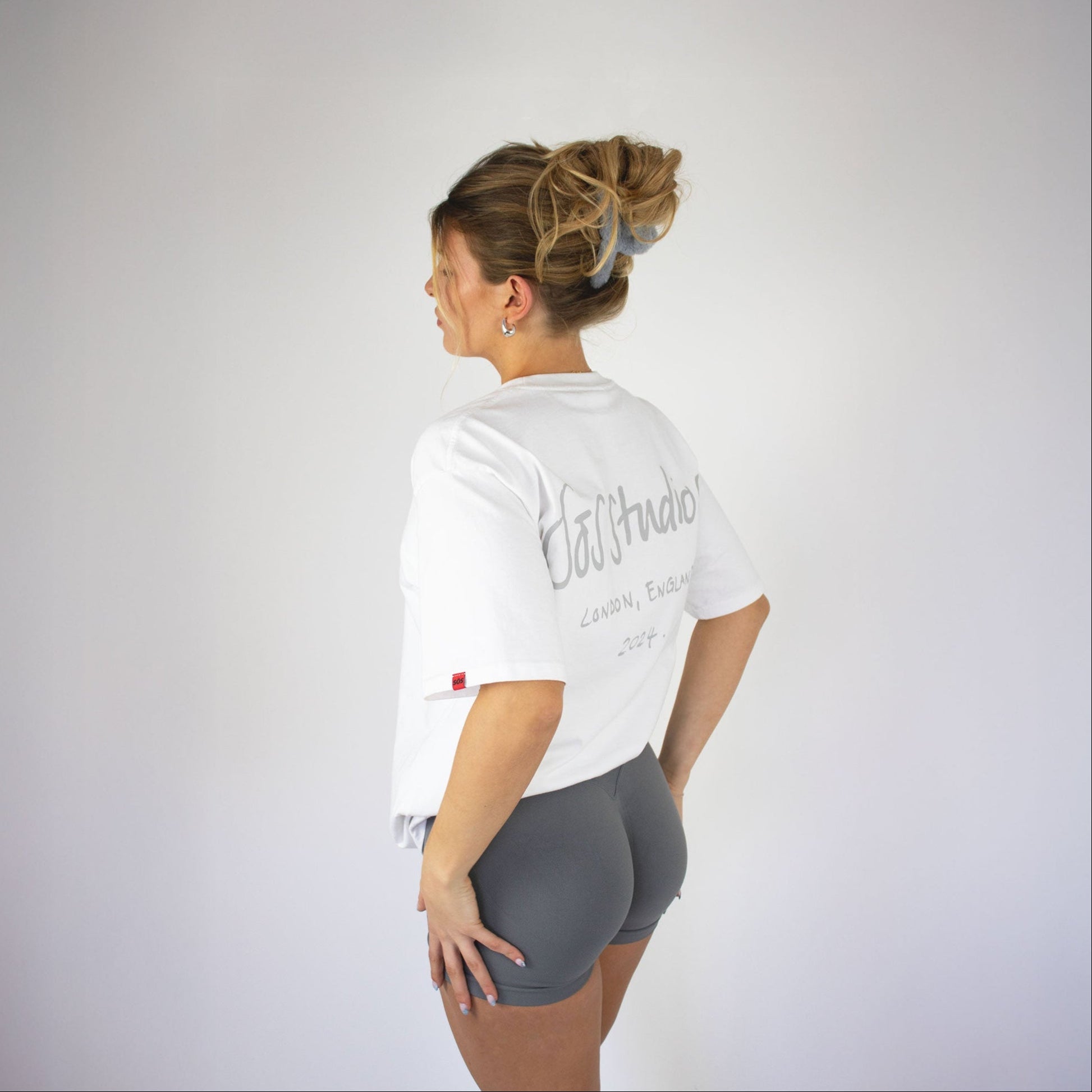 white oversized t-shirt – 240gsm cotton with grey graphic print